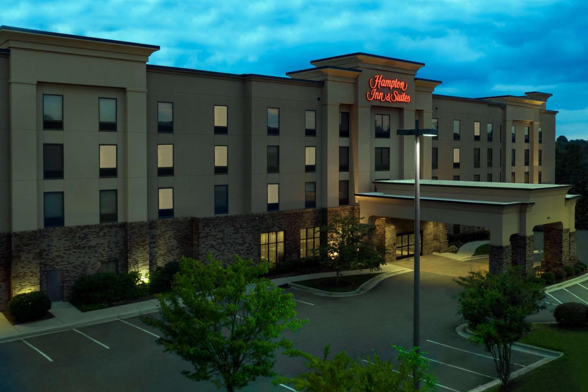 Hampton Inn & Suites Winston-Salem/University Area Exterior foto